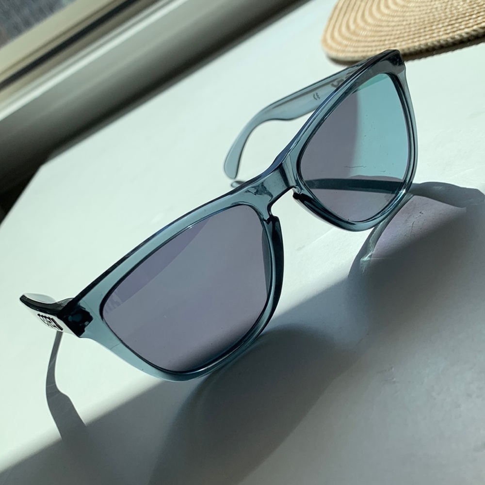Oakley Frogskins